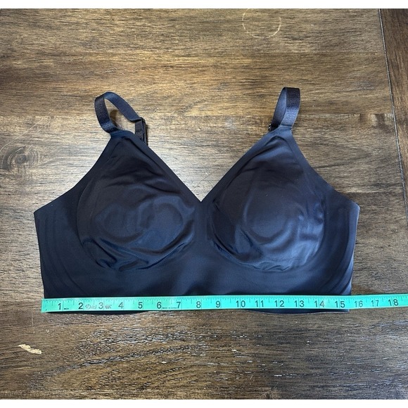 Seamless Black Bra - Picture 8 of 8